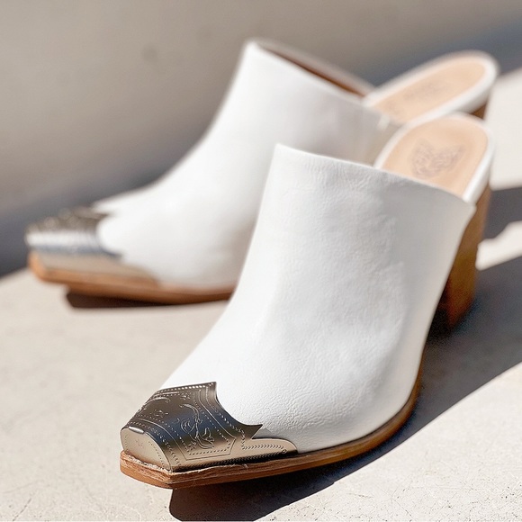 NEW White PU Leather Silver Metal Pointy Square Toe Block Heel Western Mule Shoe - Picture 3 of 12